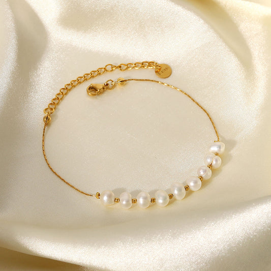 18K Gold Delicate Pearl Bracelet