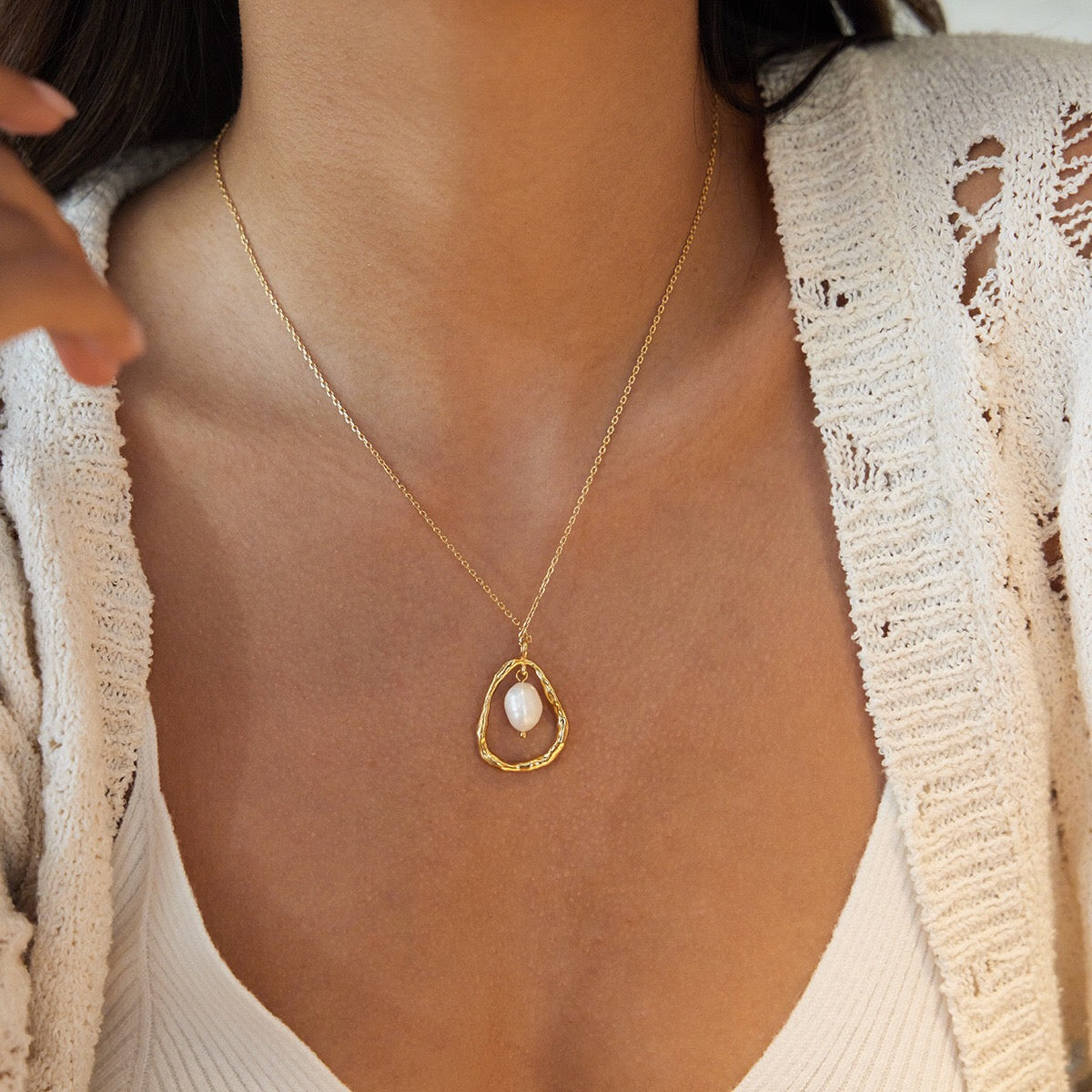 18K Gold Pearl Whisper Dainty Pendant Necklace