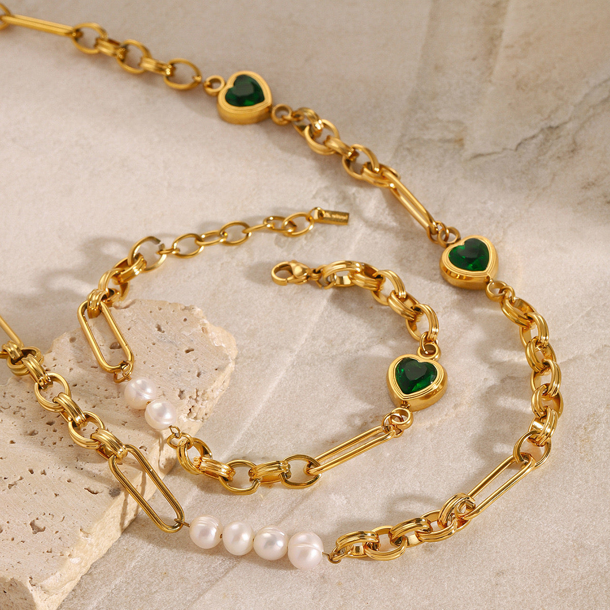 18K Gold Emerald Heart Pearl Beads Chunky Chain Bracelet
