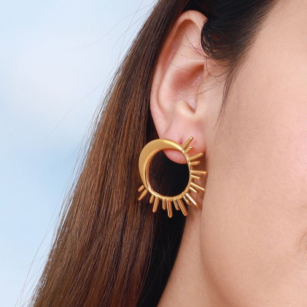 18K Gold Glowing Sun Statement Stud Earrings