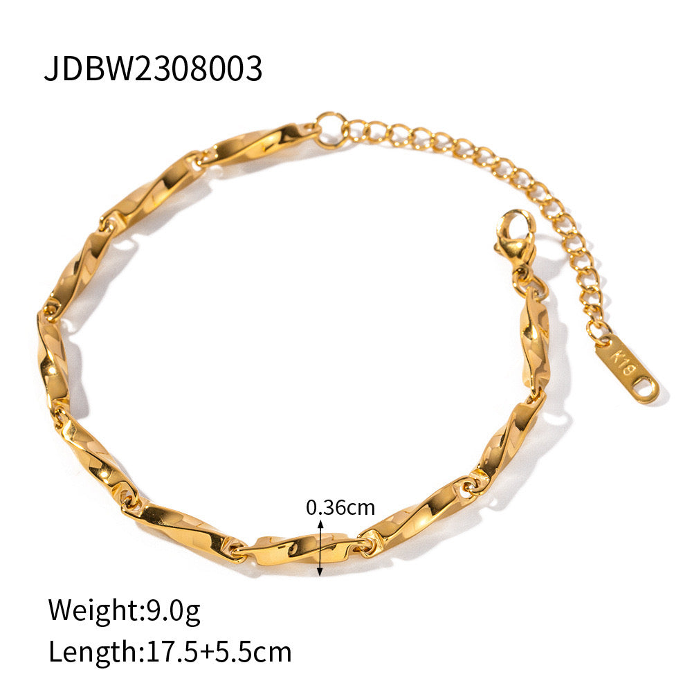 18K Gold Twisted Bar Chain Necklace