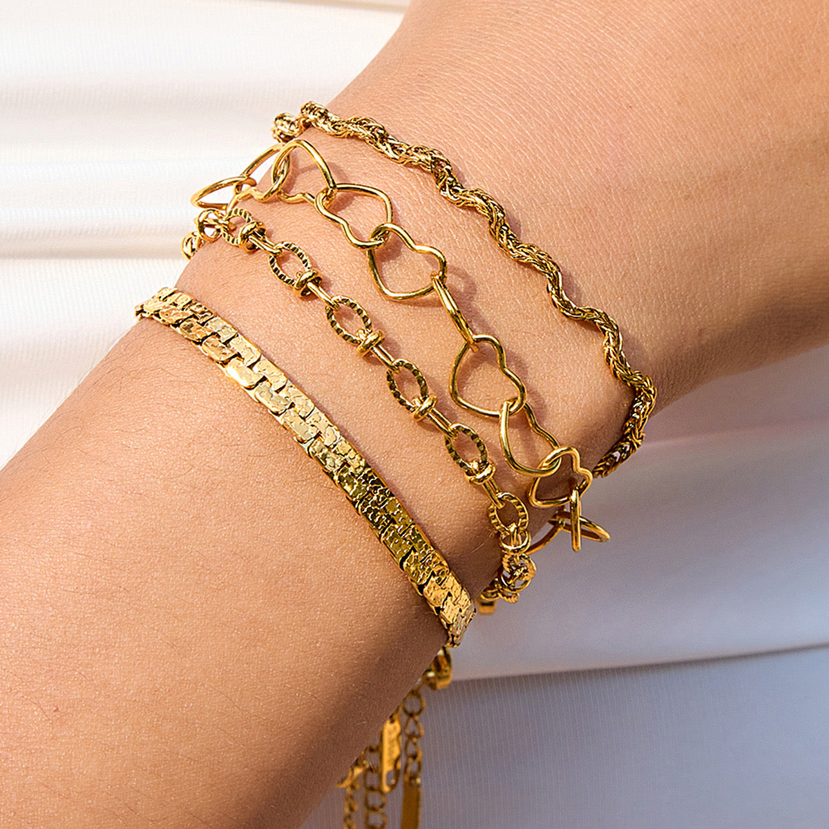 18K Gold Heart Chain Trendy Everyday Bracelet Stack