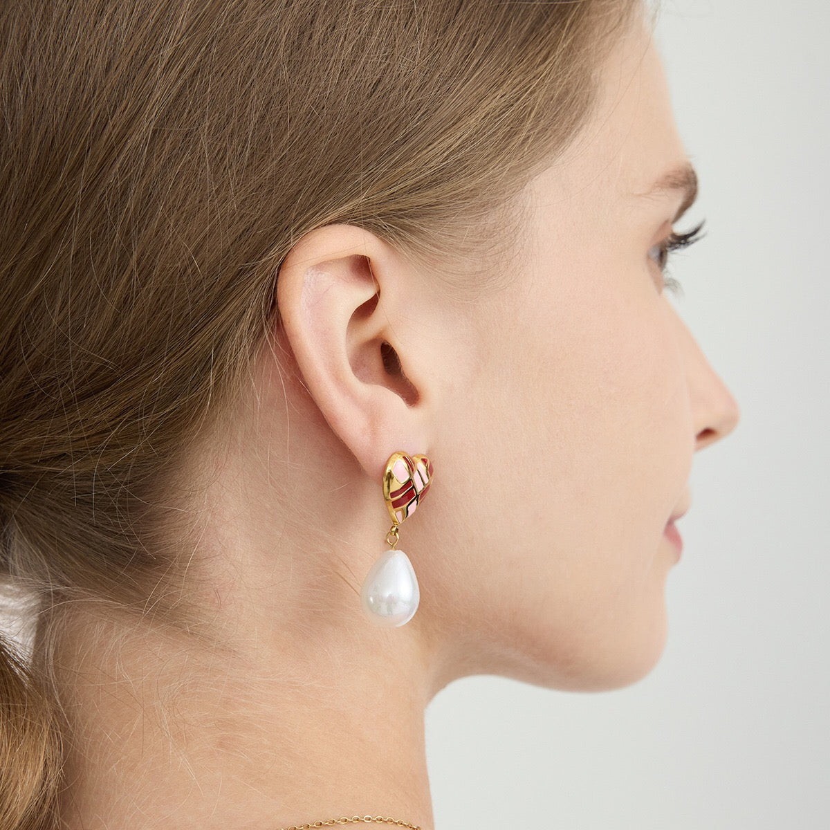 18K Gold Crimson Kiss Heart Stud Dangle Pearl Earrings