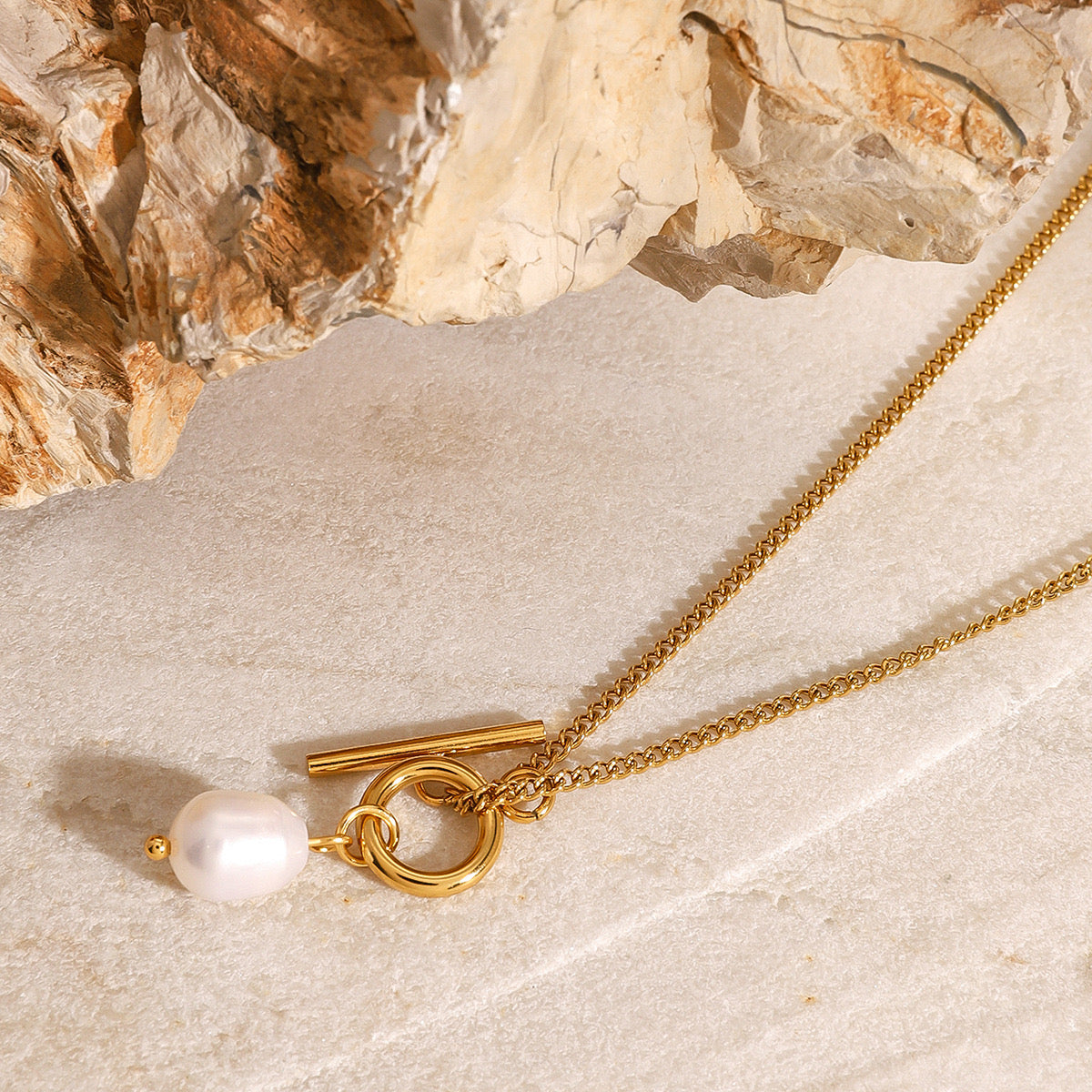 18K Gold Simple Pearl Pendant Toggle Chain Necklace