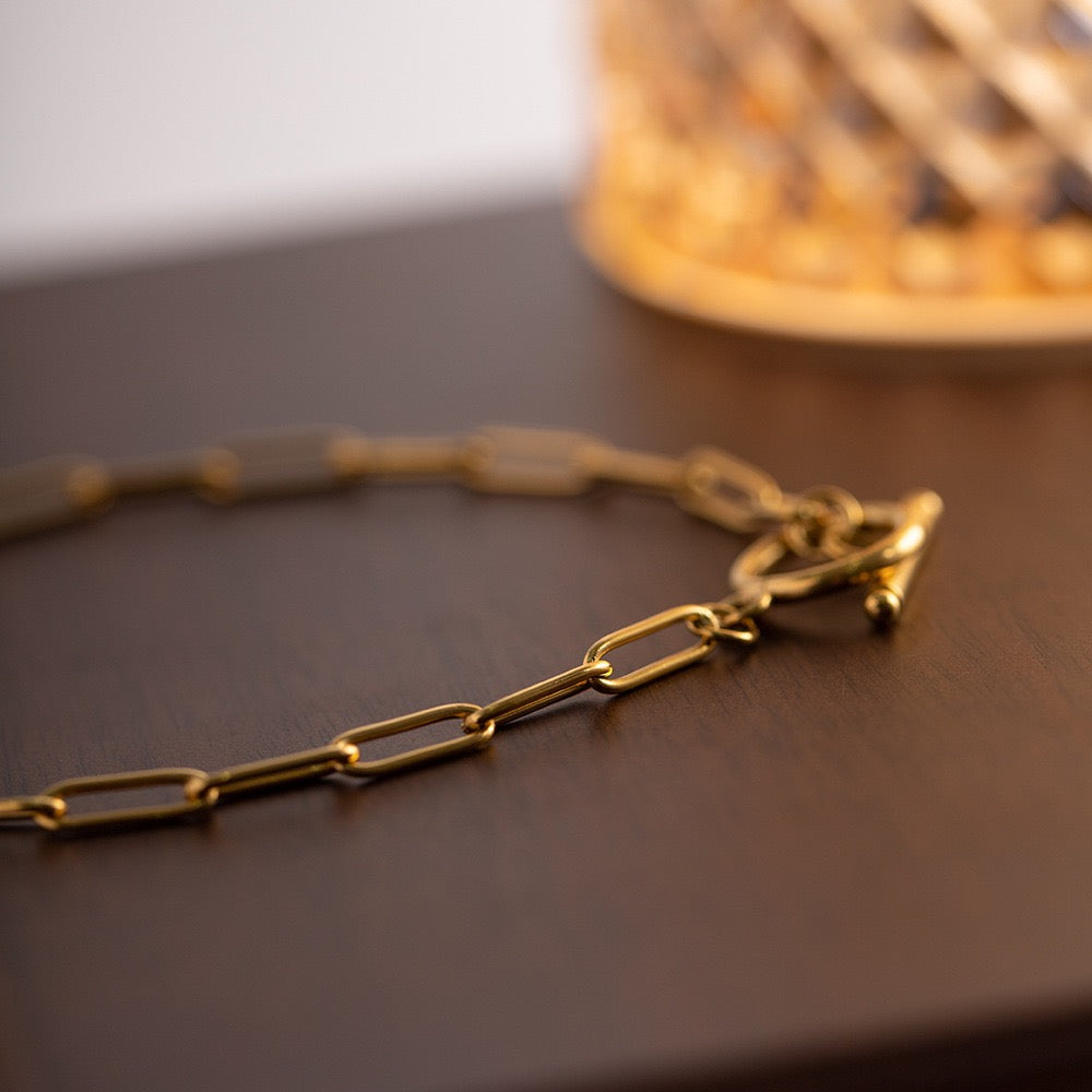 18K Gold Classic Paperclip Toggle Chain Choker Necklace
