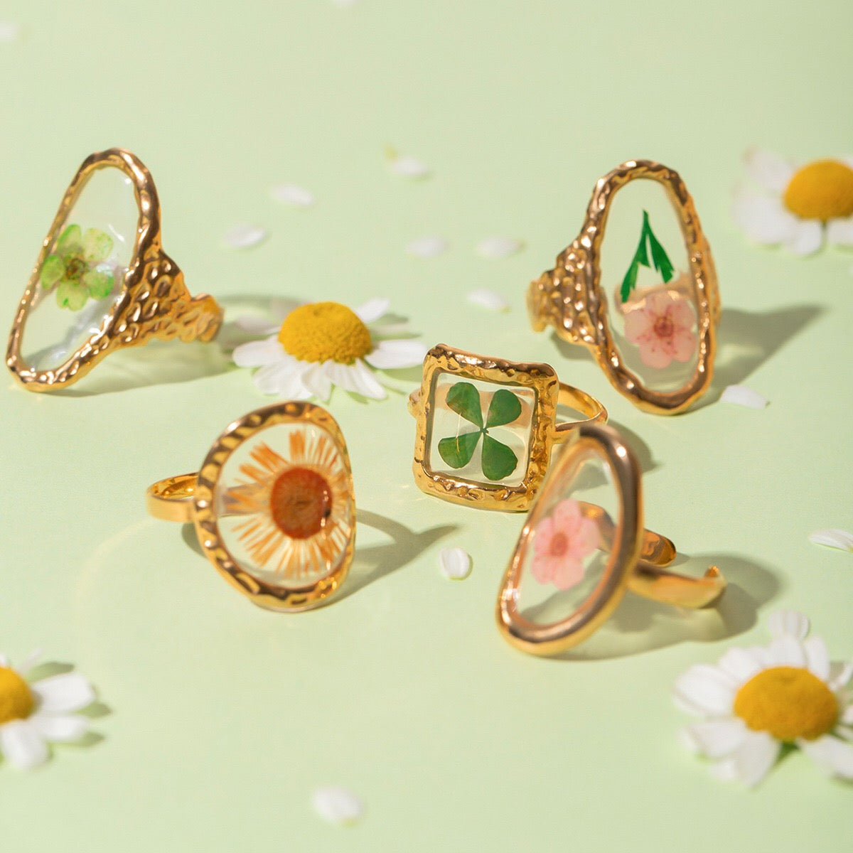 18K Gold Jelly Flower Statement Ring