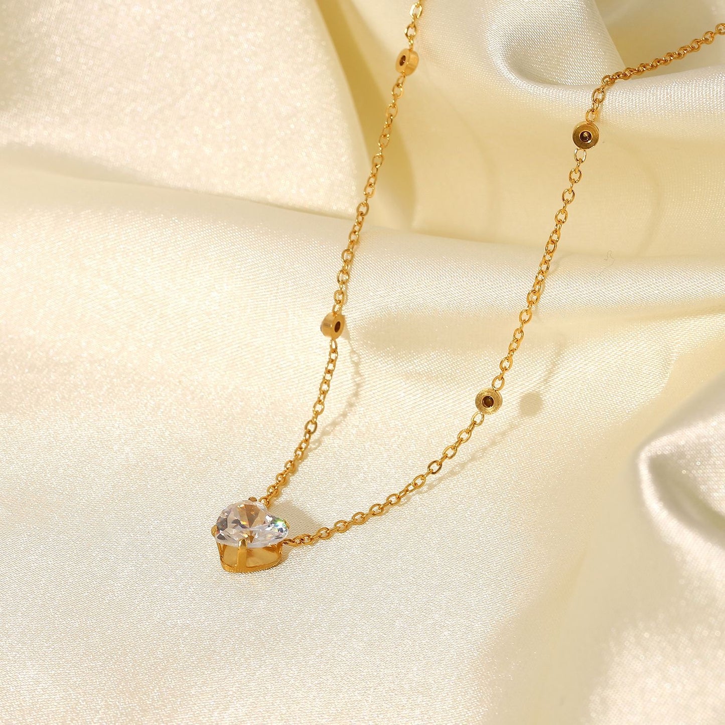 18K Gold Dainty Starry Heart CZ Pendant Necklace
