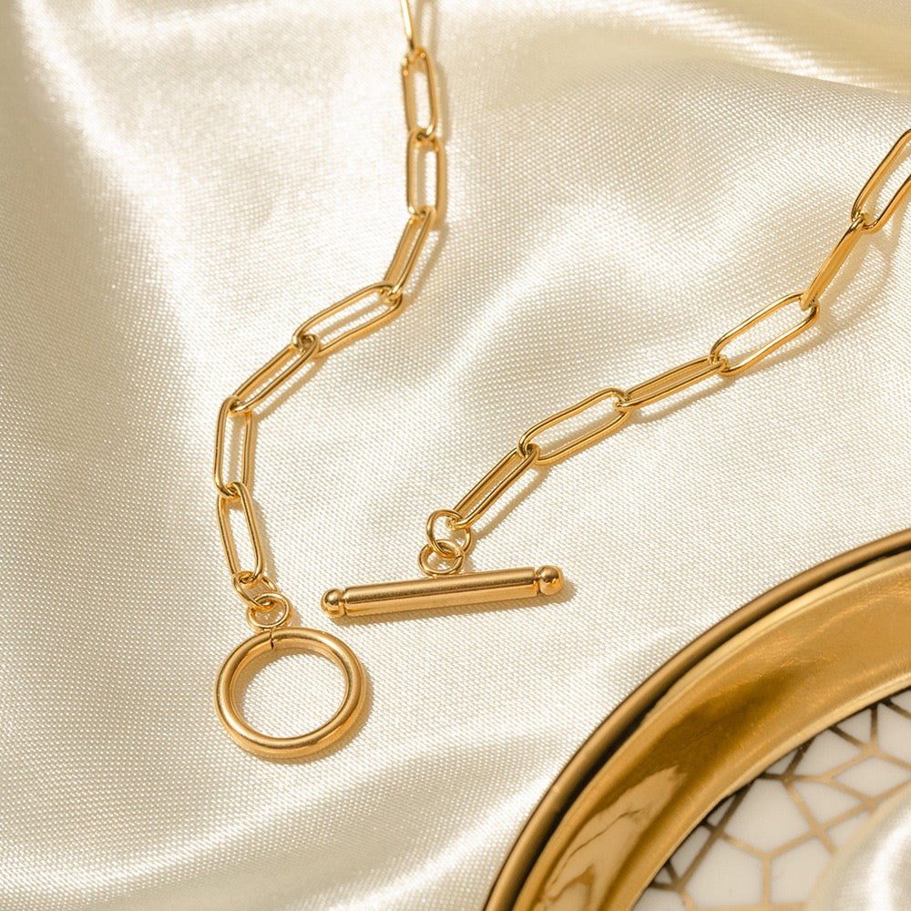 18K Gold Classic Paperclip Toggle Chain Choker Necklace