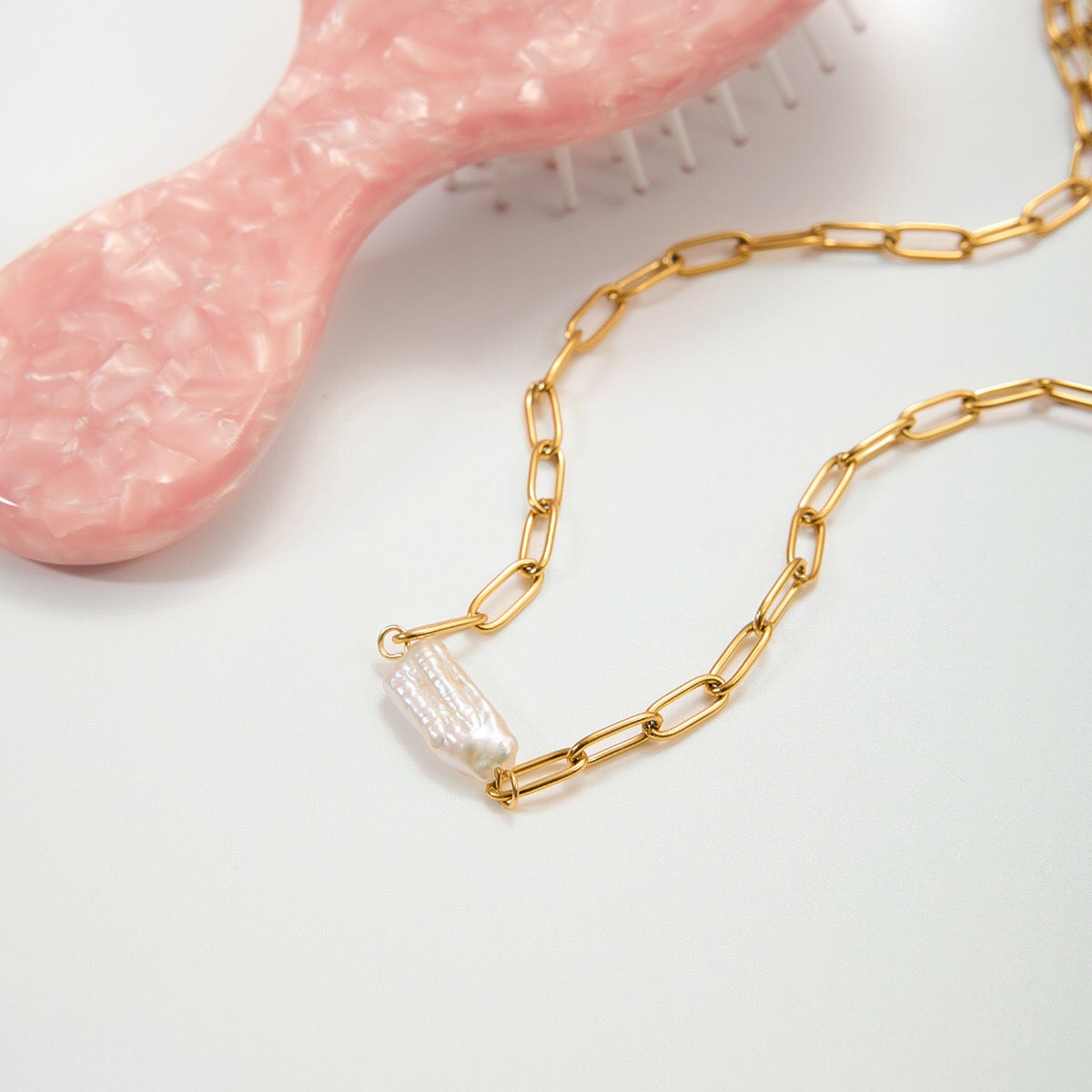 18K Gold Soft Touch Pearl Pendant Paperlicp Chain Layered Necklace Set
