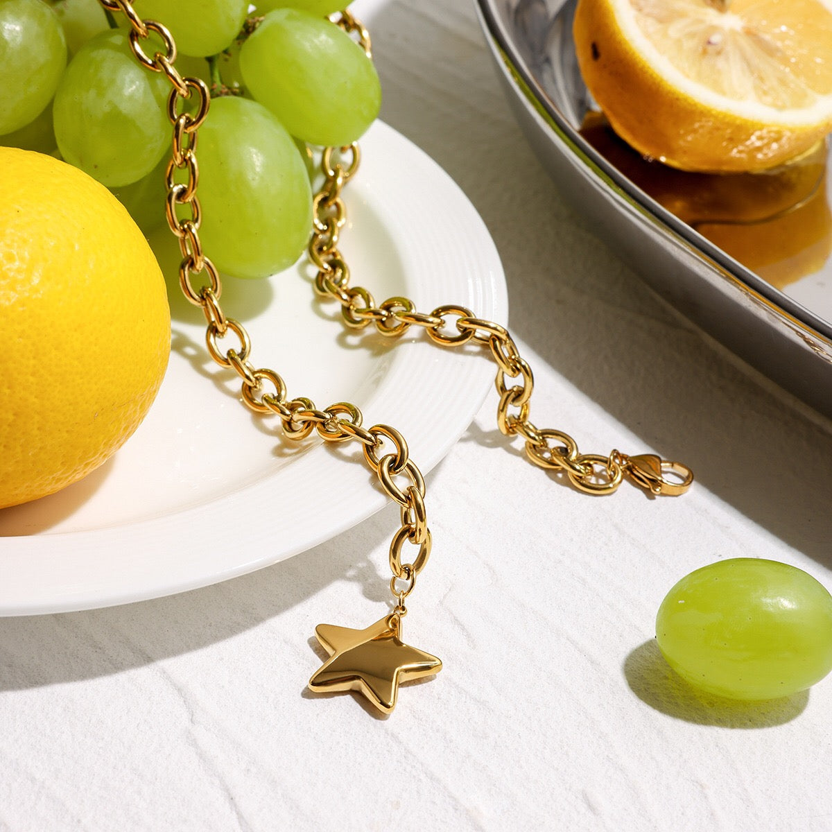 18K Gold Chunky Cable Chain Star Pendant Statement Necklace