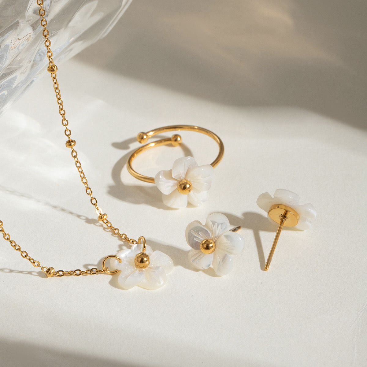 18K Gold White Flower Stacking Ring