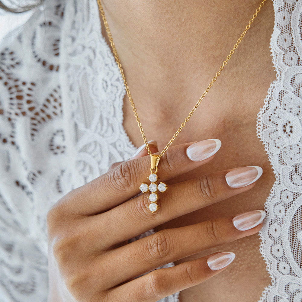 18K Gold Faith Minimalist Bling Cross Pendant Necklace