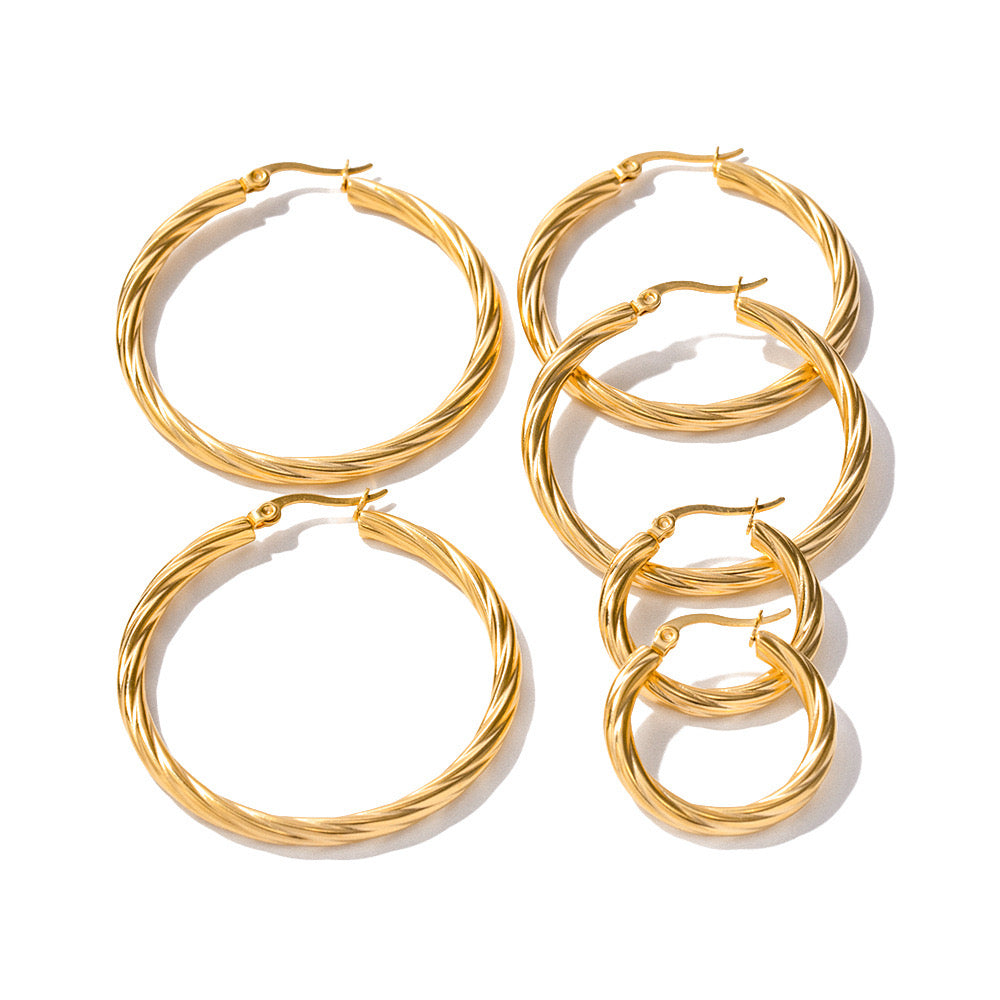 18K Gold Classic Textured Hoop Huggie Earrings