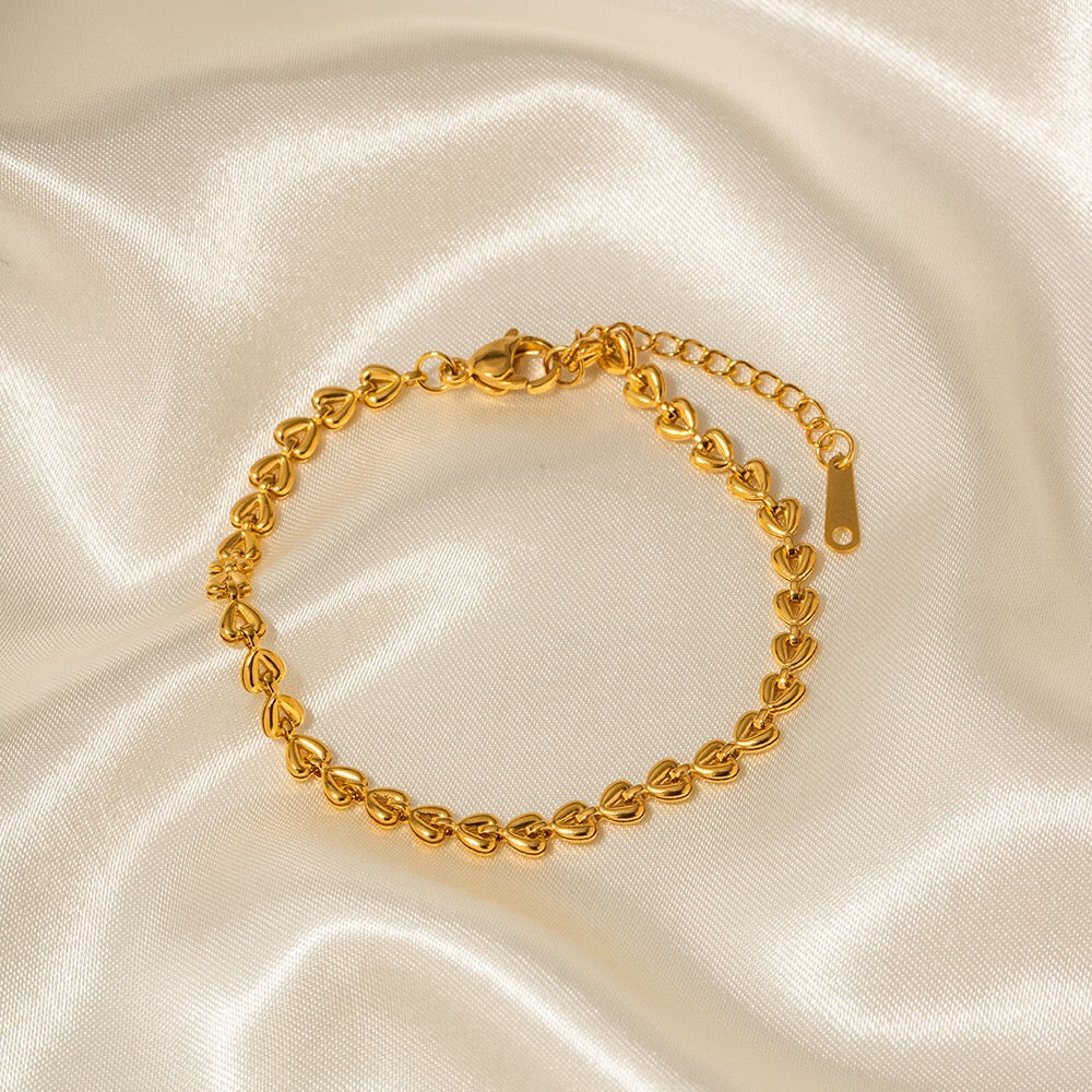 18K Gold Heart Chain Bracelet