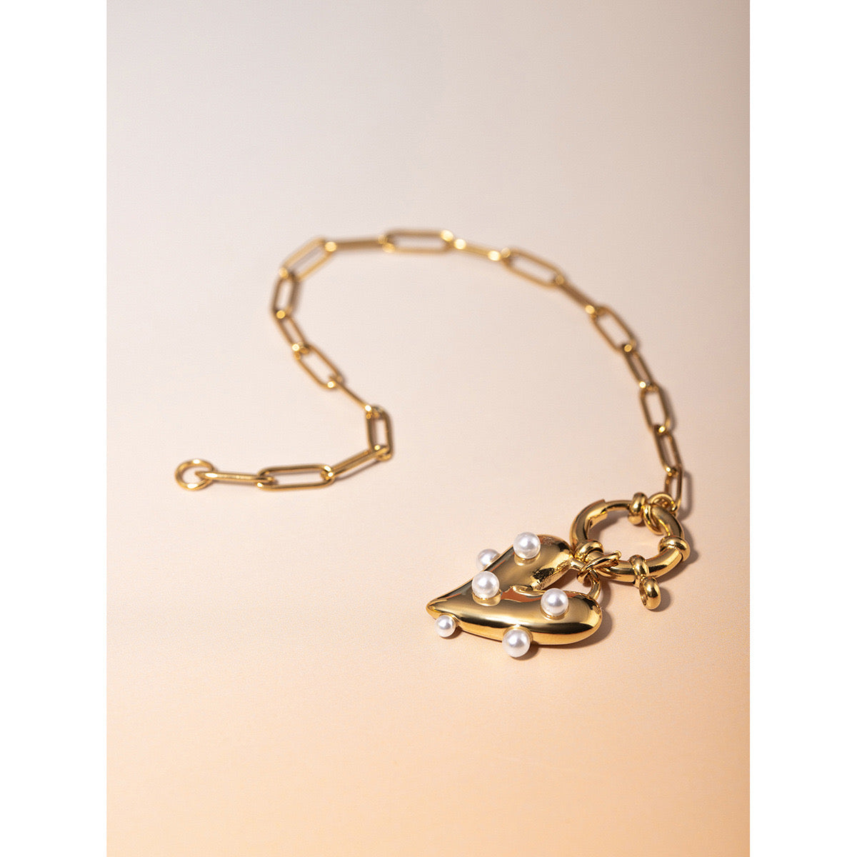 18K Gold Pearl Heart Paperclip Chain Charm Bracelet