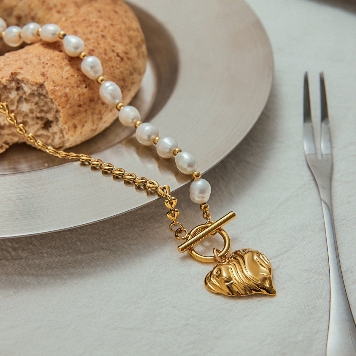 18K Gold Chunky Pearl Beaded Heart Pendant Circle Chain Layered Necklace Set