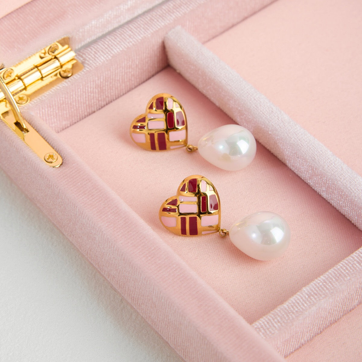 18K Gold Crimson Kiss Heart Stud Dangle Pearl Earrings