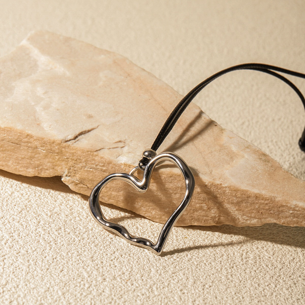 18K Gold Heart Statement Pendant Rope Necklace