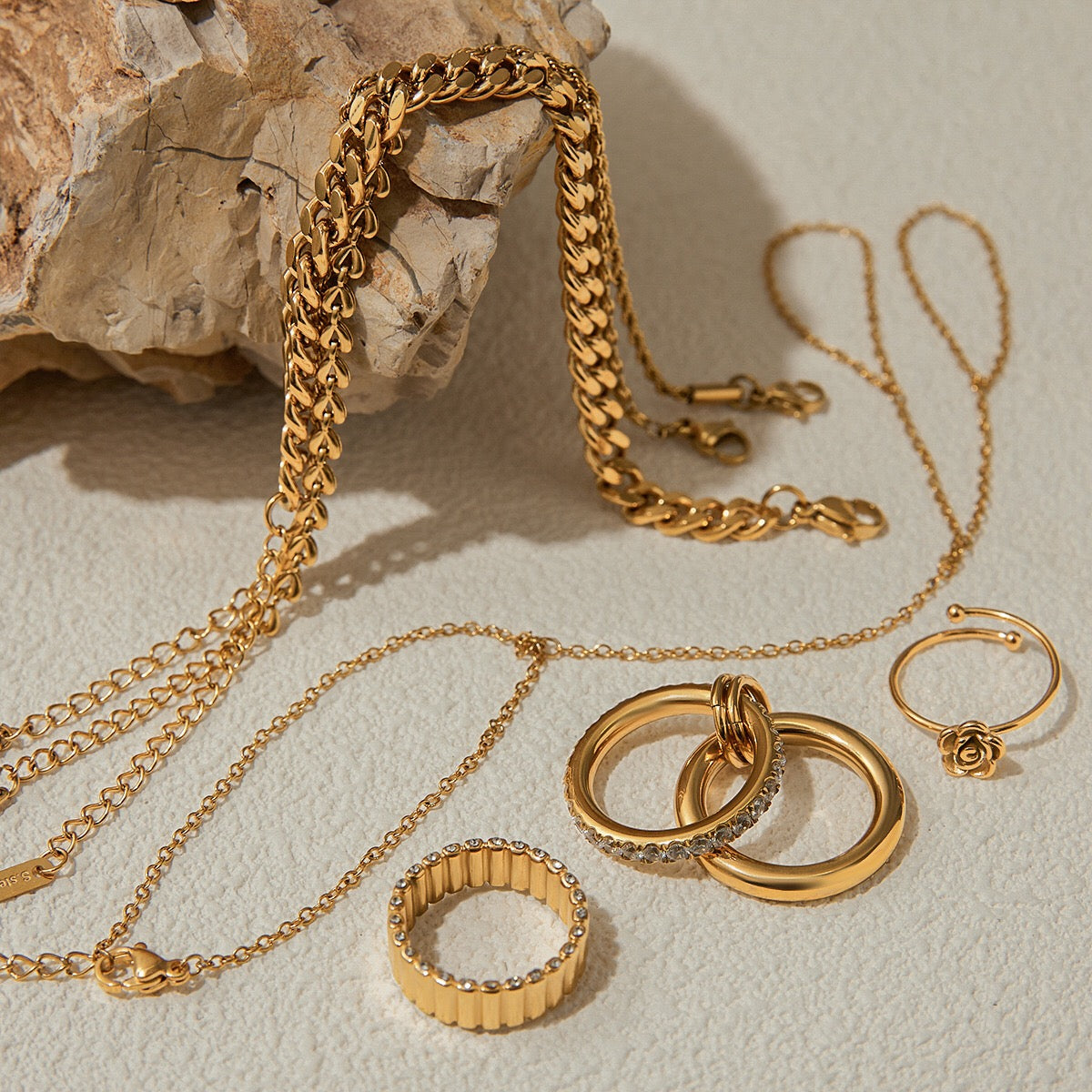 18K Gold Waterproof Double Hoop Hand Chain Bracelet