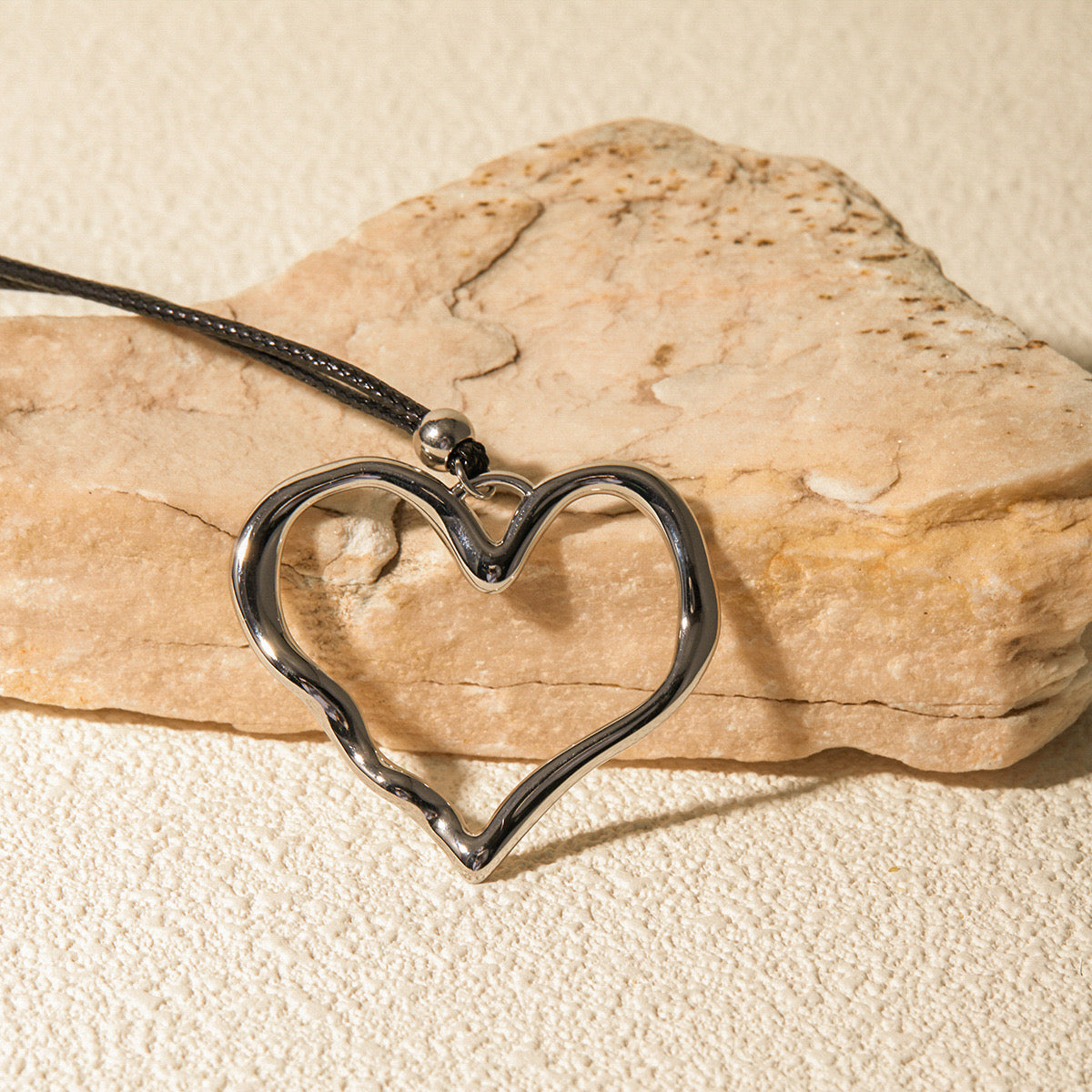 18K Gold Heart Statement Pendant Rope Necklace