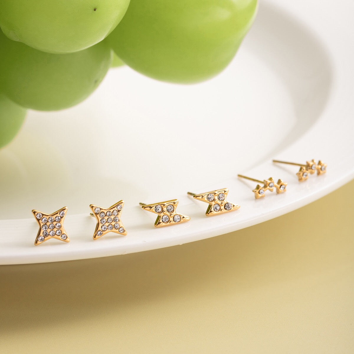 18K Gold Dainty Starry Studs Cartilage Earrings Set