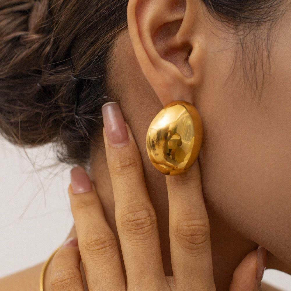 18K Gold Glamour Chunky Statement Stud Earrings