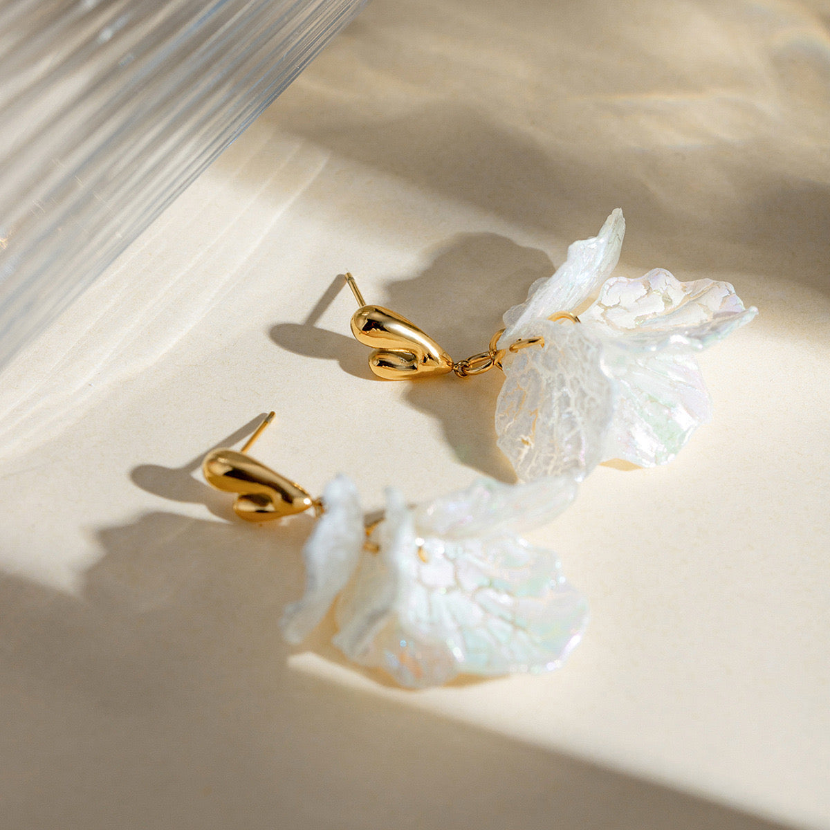 18K Gold Beach Flower Dangle Drop Earrings