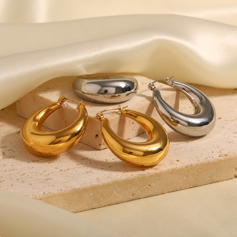 18K Gold Thick Huggie Small Hoop Earrings