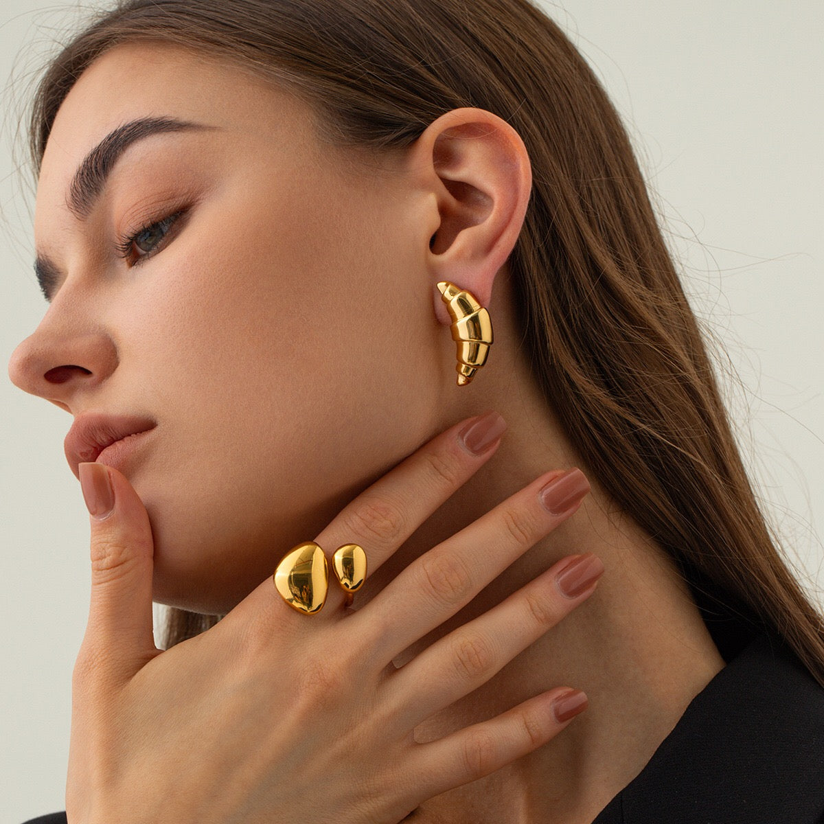 18K Gold Croissant Statement Stud Earrings