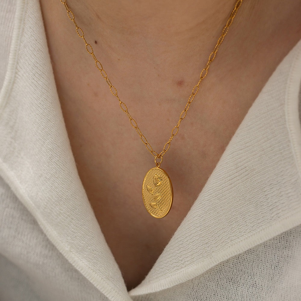 18K Gold Rose Oval Plate Pendant Necklace