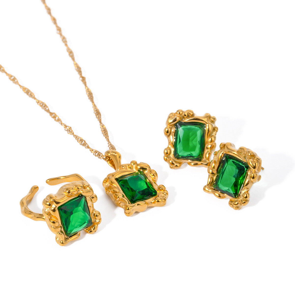 18K Gold Elegance Emerald Earrings