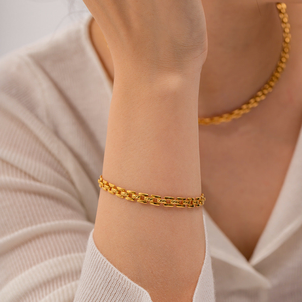 18K Gold Slim Watch Band Choker Chain Necklace