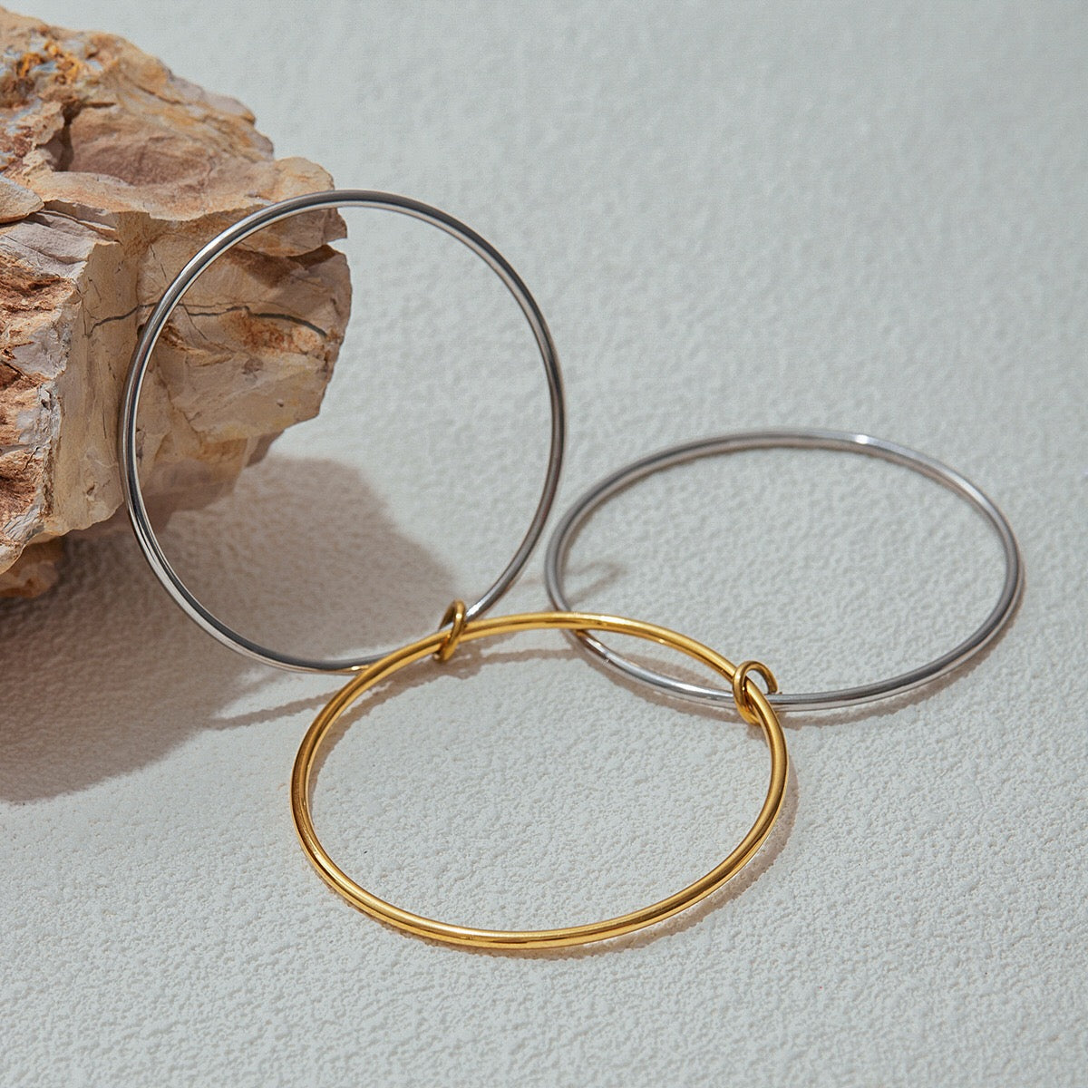 18K Gold and Silver Two Tone Connected Silm Bangle Bracelets Stack