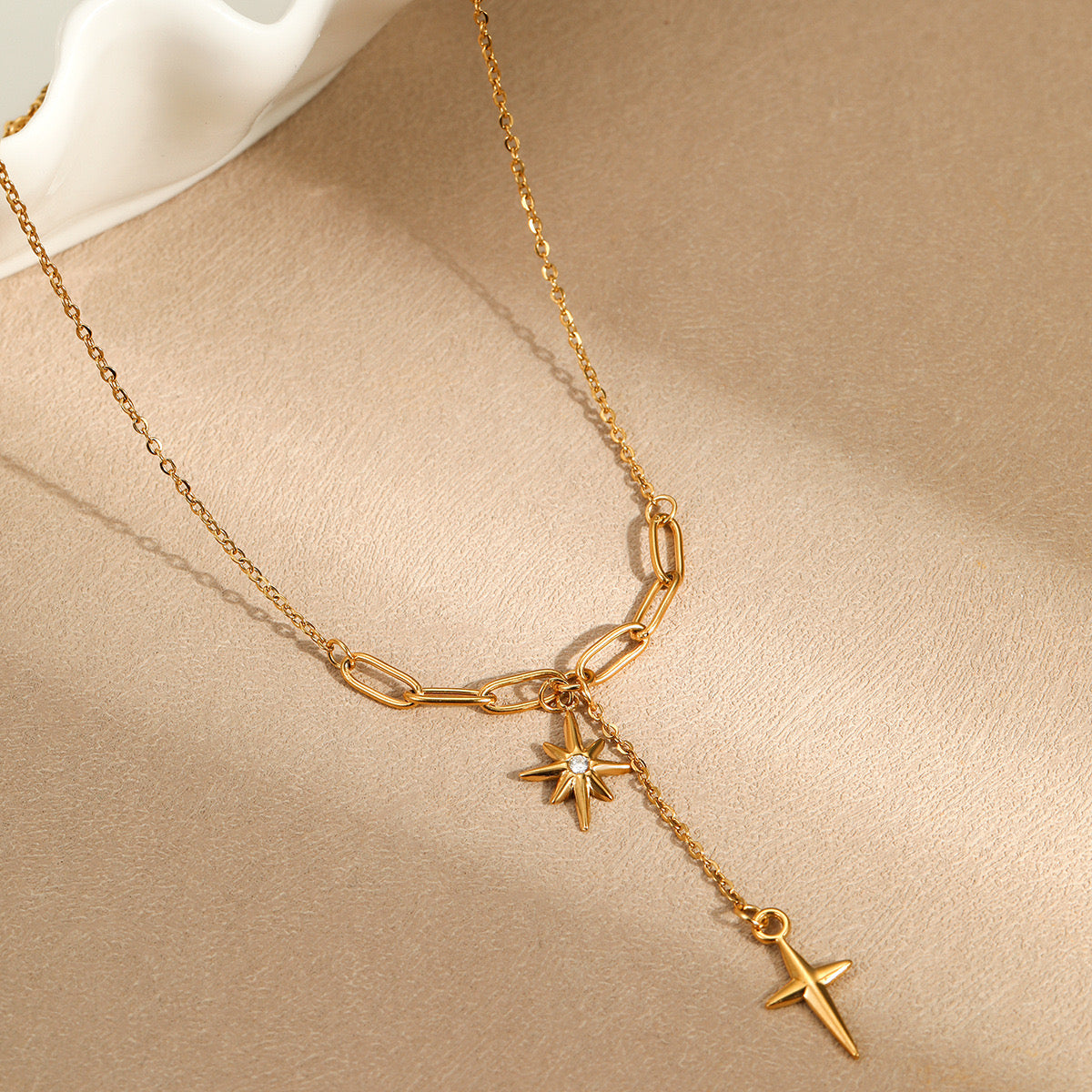18K Gold Starburst Pendant Chain Lariat Necklace