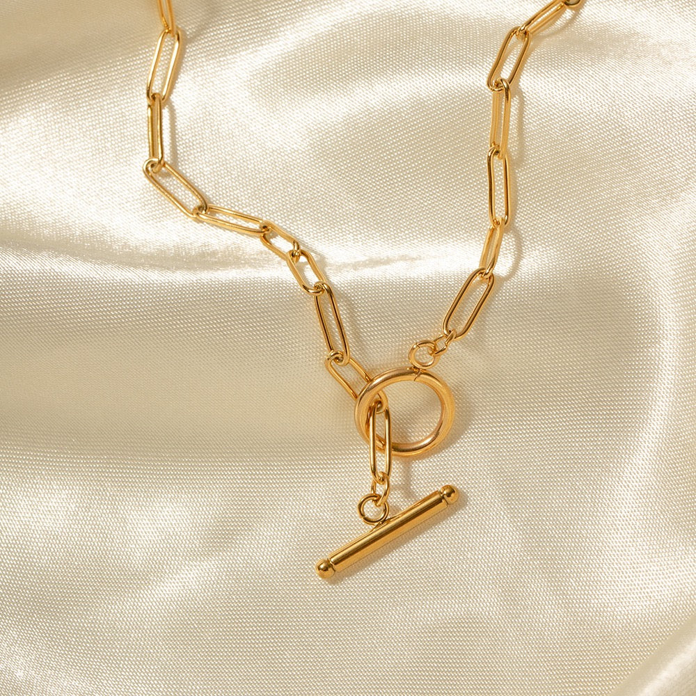 18K Gold Classic Paperclip Toggle Chain Choker Necklace