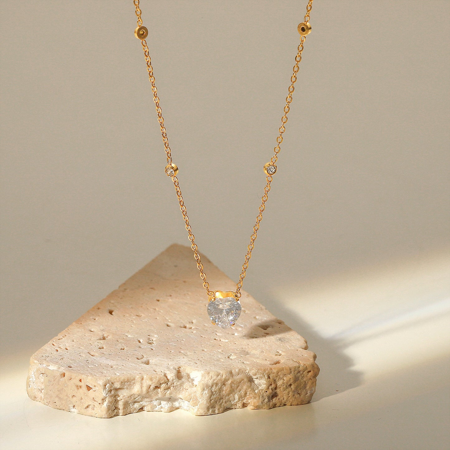 18K Gold Dainty Starry Heart CZ Pendant Necklace