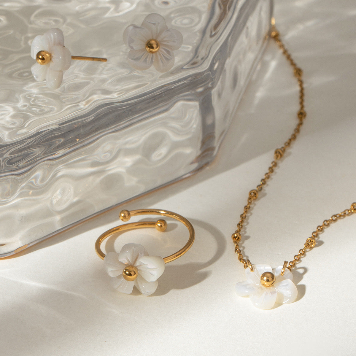 18K Gold White Flower Stacking Ring
