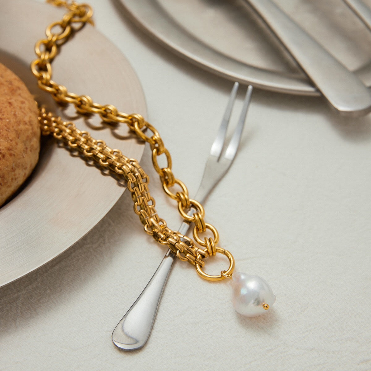 18K Gold Royal Pearl Pendant Dainty Chain Layered Necklace Set