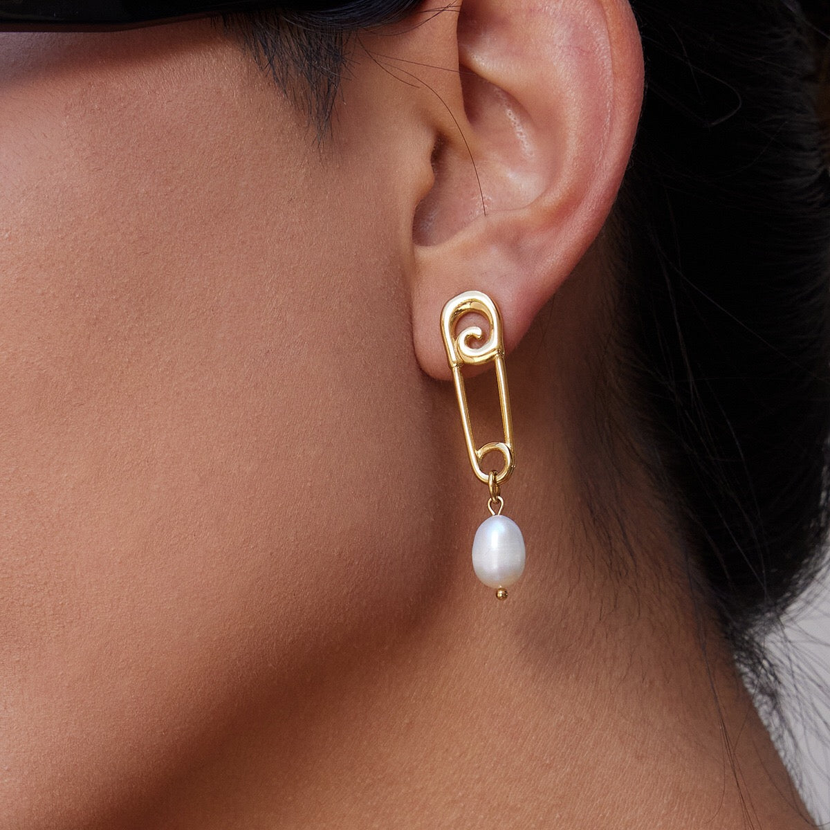 18K Gold Safety Pin Pearl Statement Dangle Stud Earrings