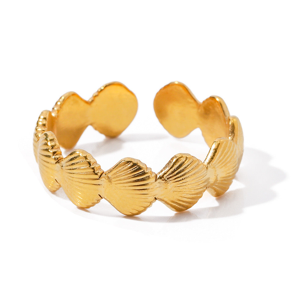 18K Gold Seashell Band Ring
