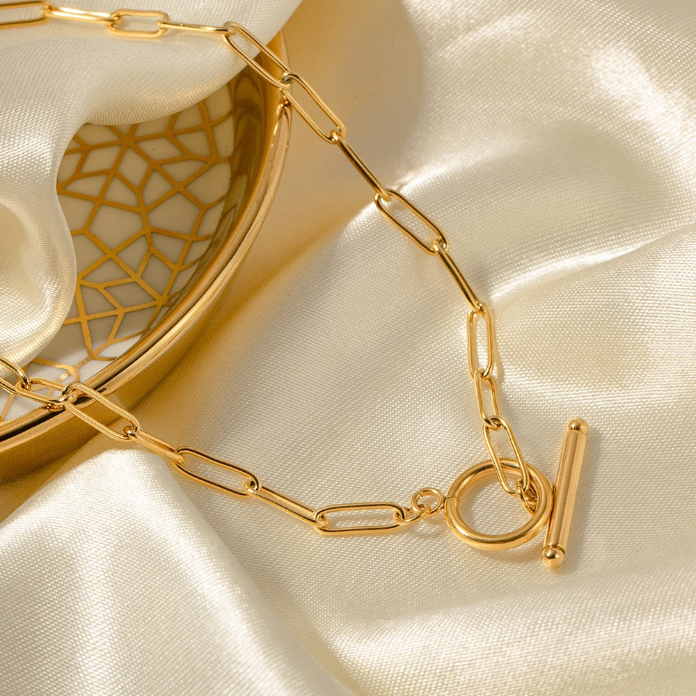 18K Gold Classic Paperclip Toggle Chain Choker Necklace