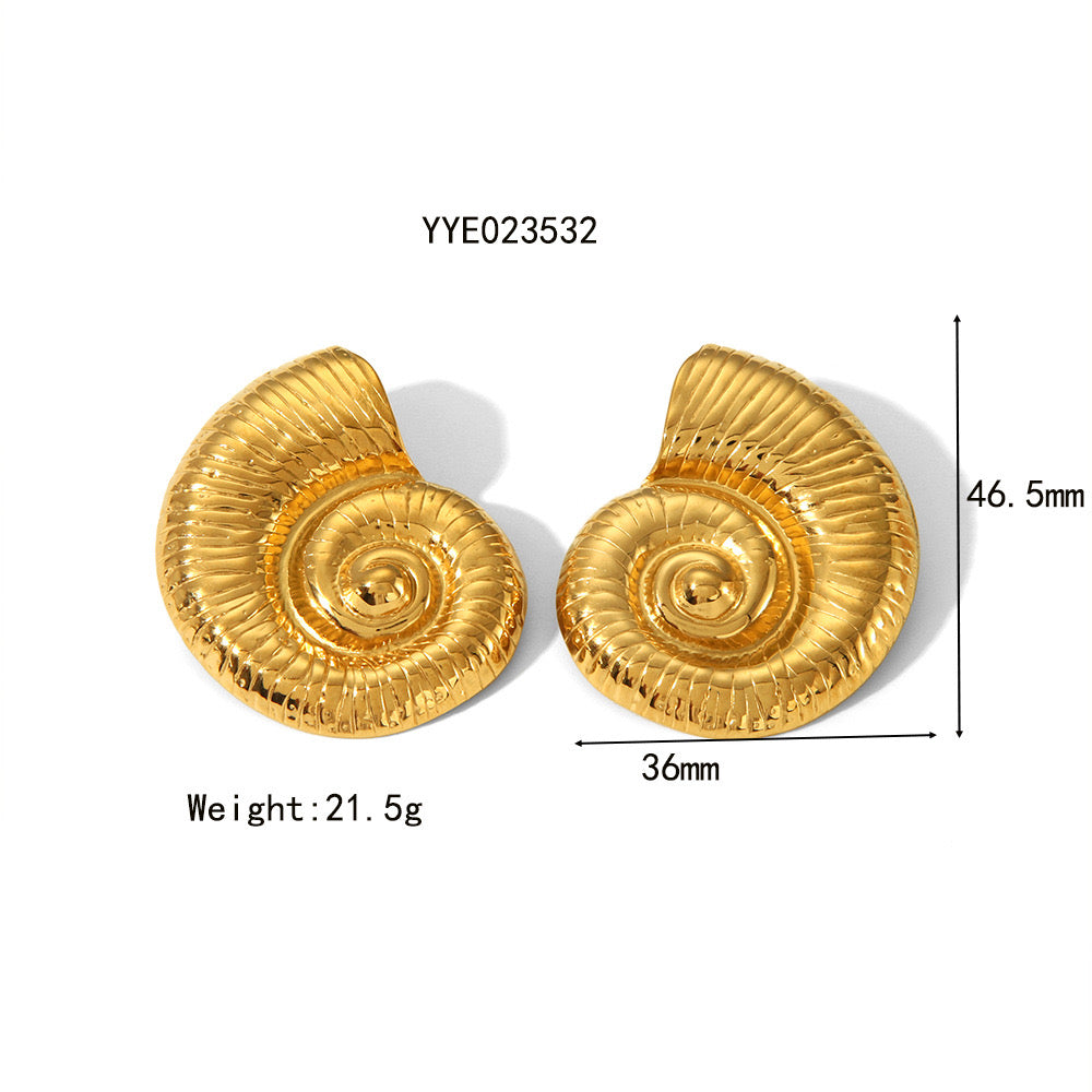 18K Gold Summer Shell Pendant Statement Stud Earrings