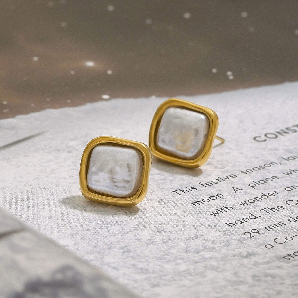 18K Gold Classy Pearl Square Stud Earrings