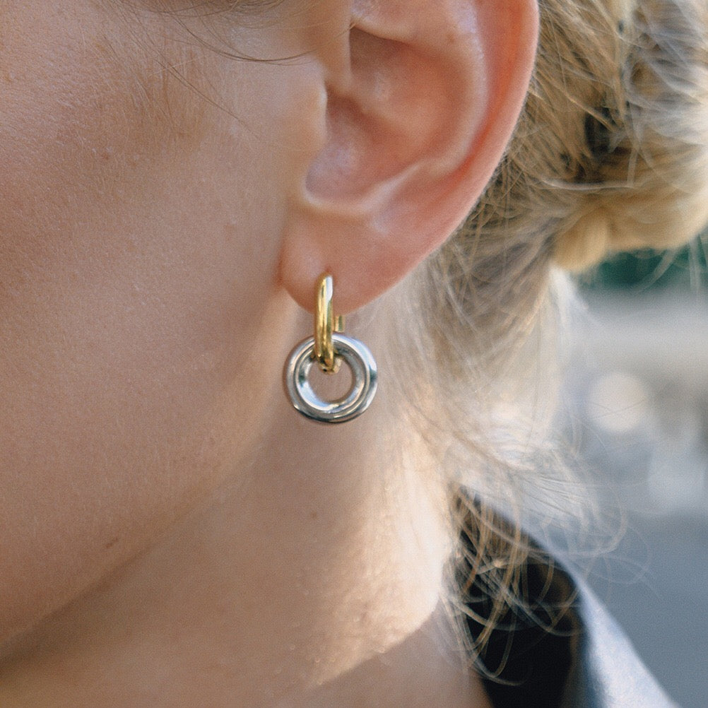 18K Gold Golden Muse Small Hoop Huggie Earrings