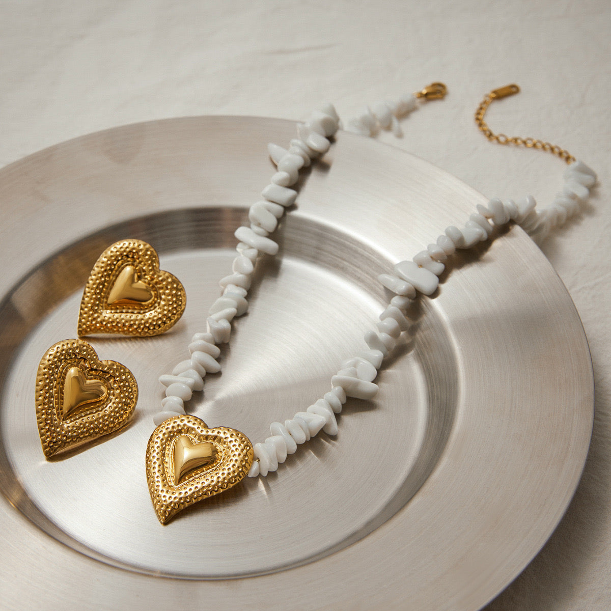 18K Gold Heart Pendant Puka Shell Statement Choker Necklace