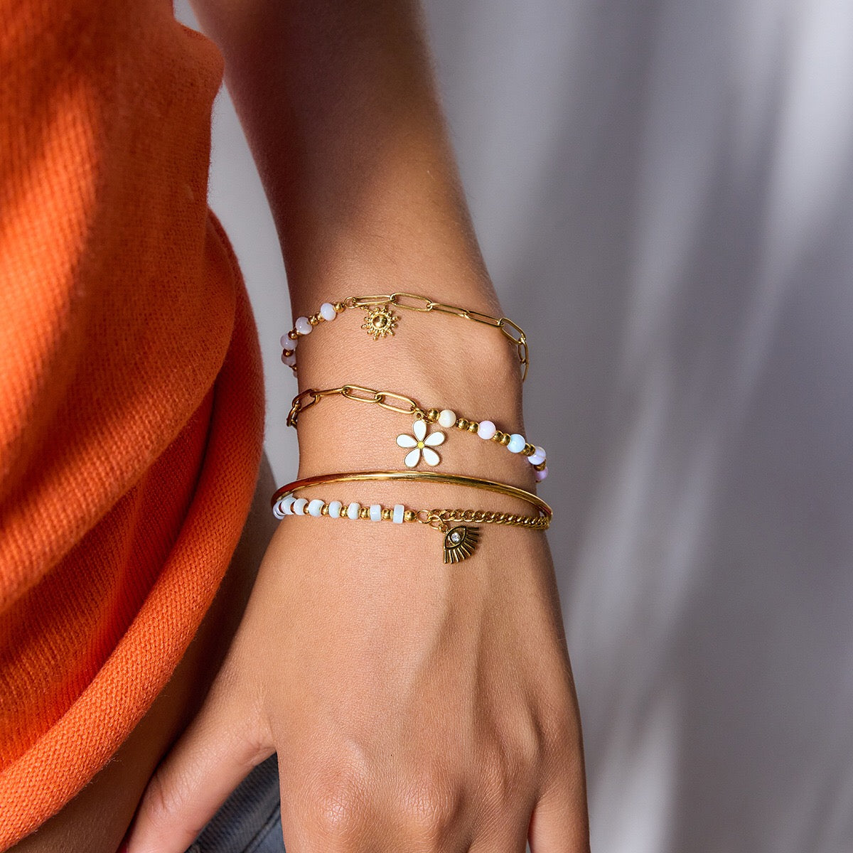 18K Gold Pastel Blue Flower Beaded Chain Bangle Bracelet Stack