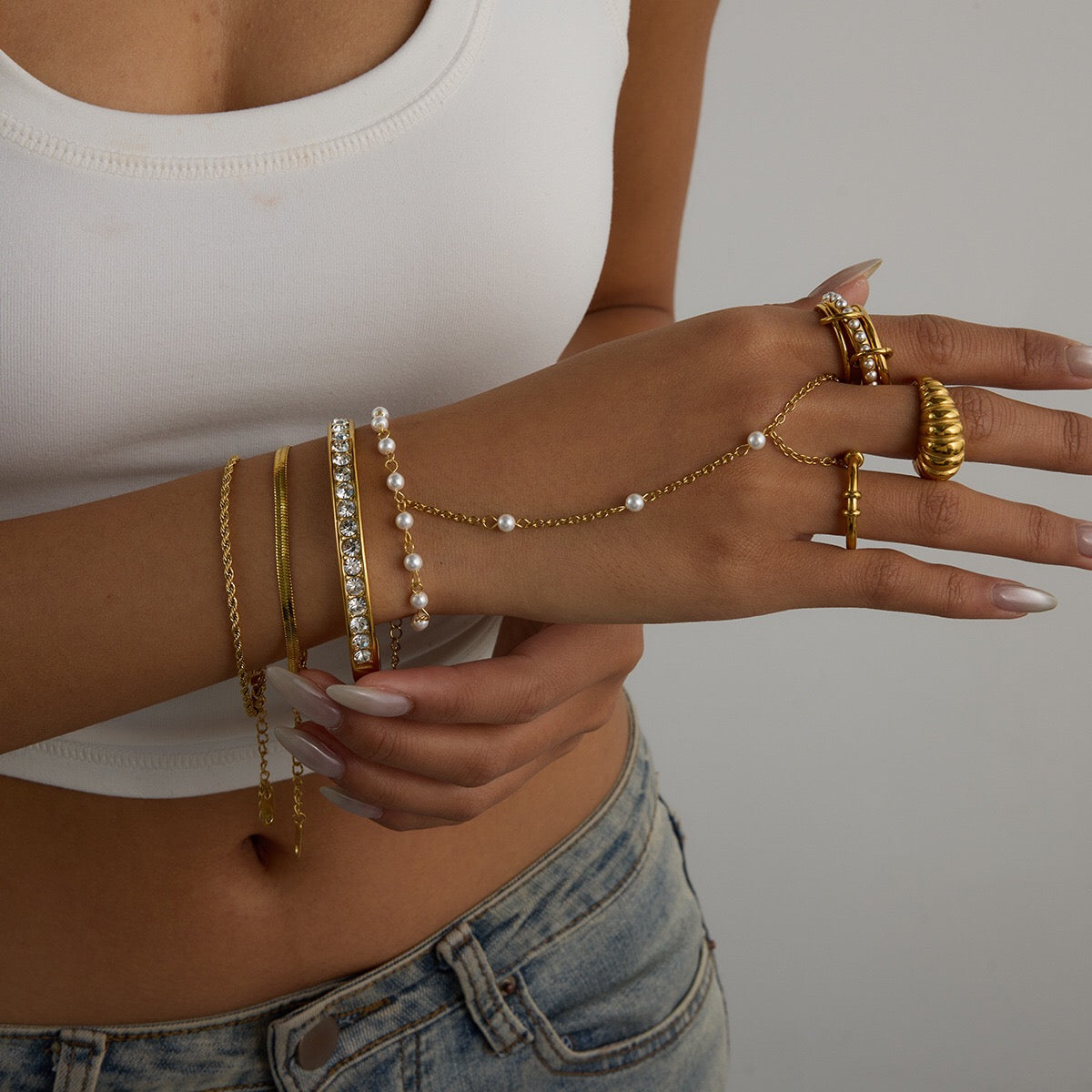 18K Gold Waterproof Elegant Pearl Hand Chain Bracelet