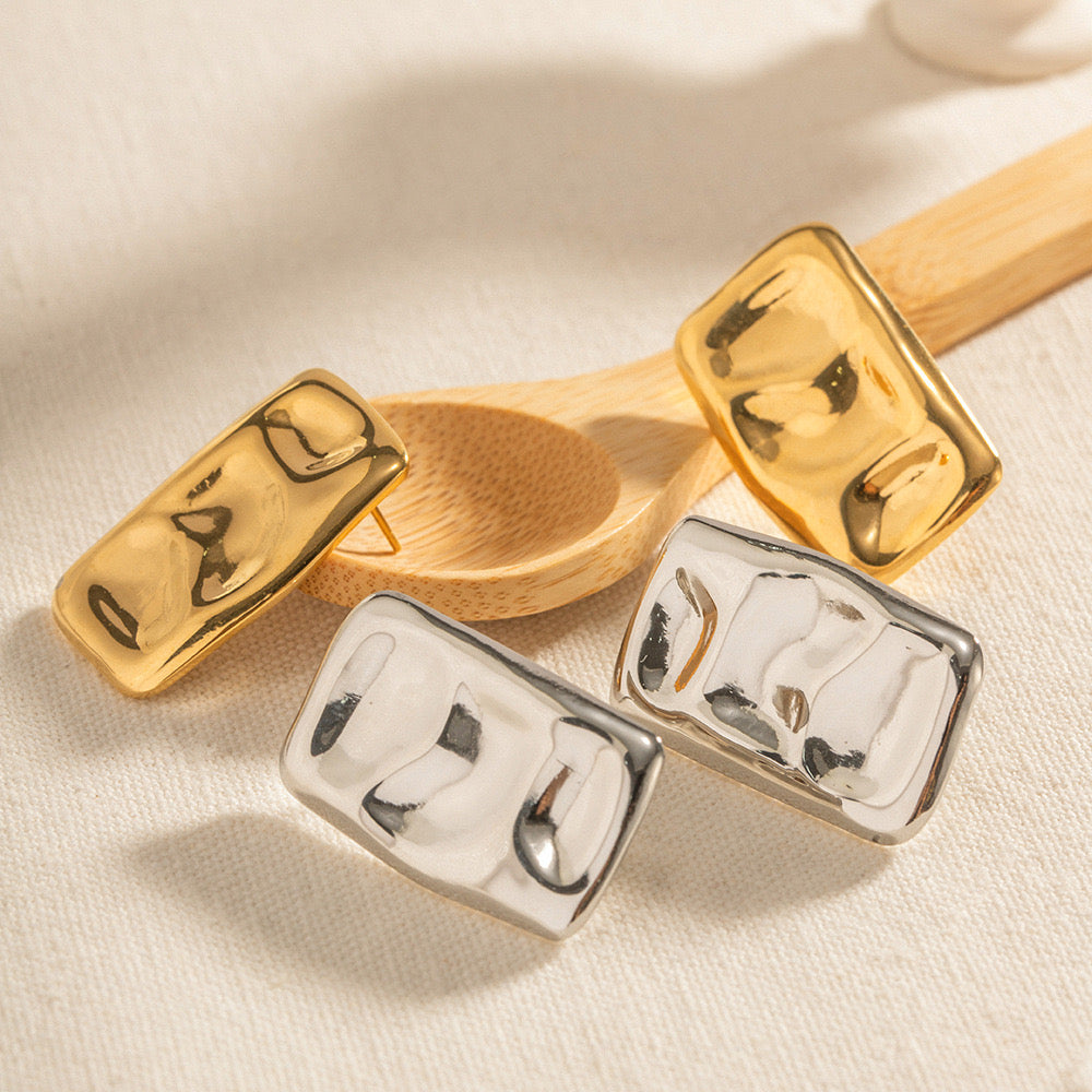 18K Gold Puffy Rectangle Statement Stud Earrings