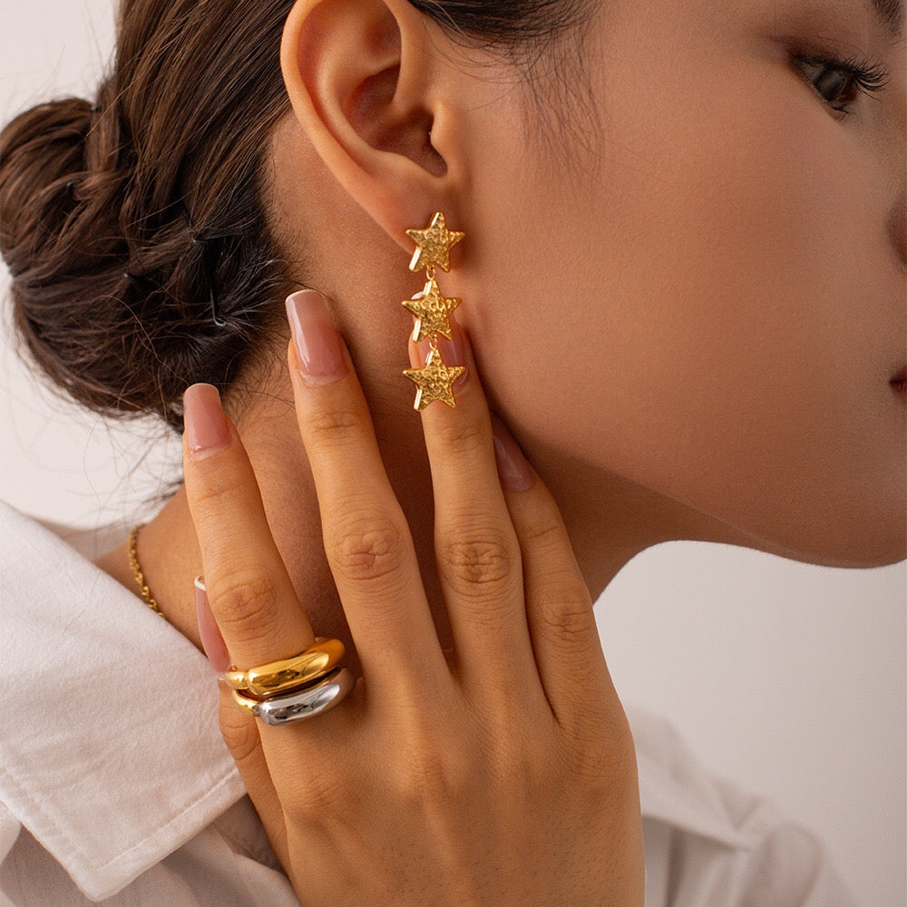18K Gold Star Dangle Drop Earrings