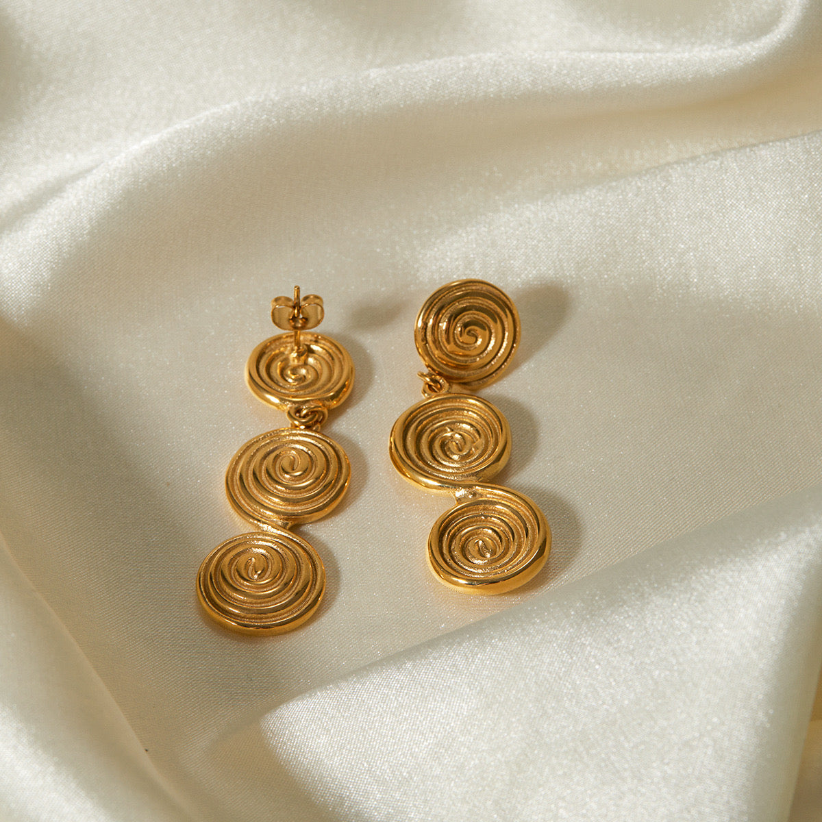 18K Gold Ocean Swirl Drop Dangle Earrings